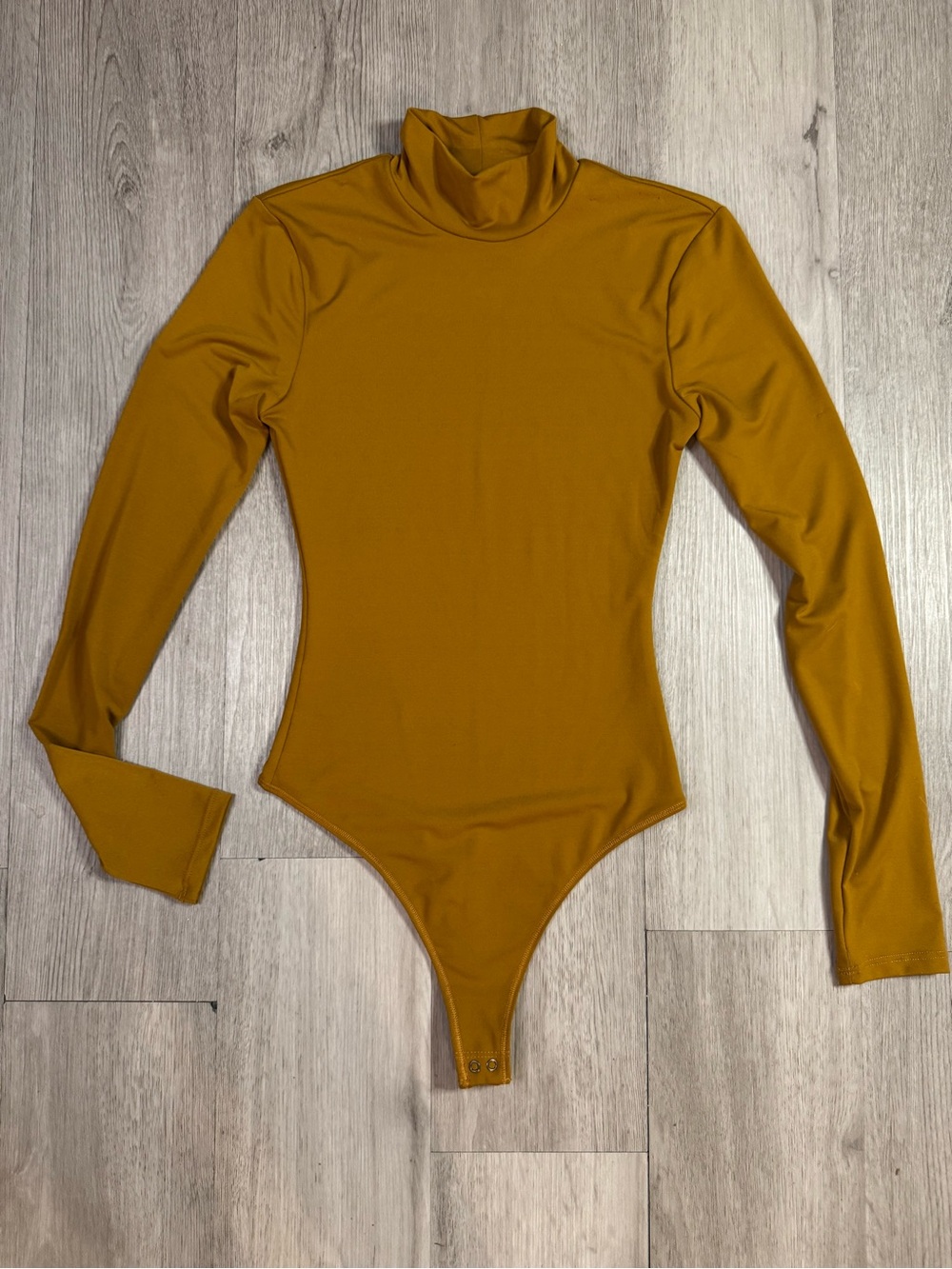 Abercrombie & Fitch Soft AF Mustard Yellow Long Sleeve Turtleneck Bodysuit XS